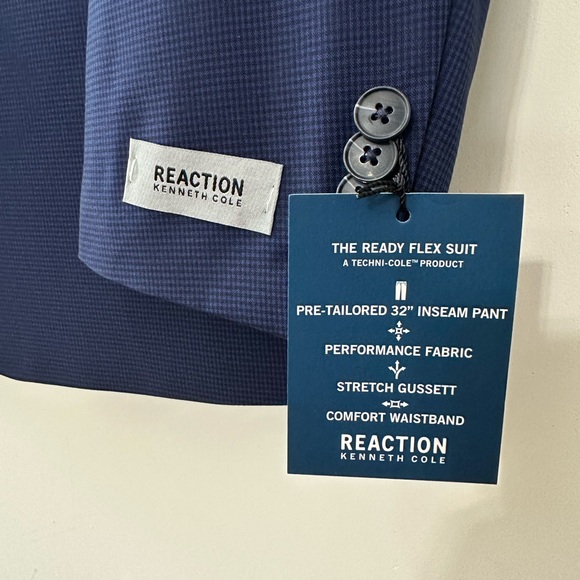 Kenneth Cole Reaction 2-Piece Suit - Navy - Picture 4 of 11